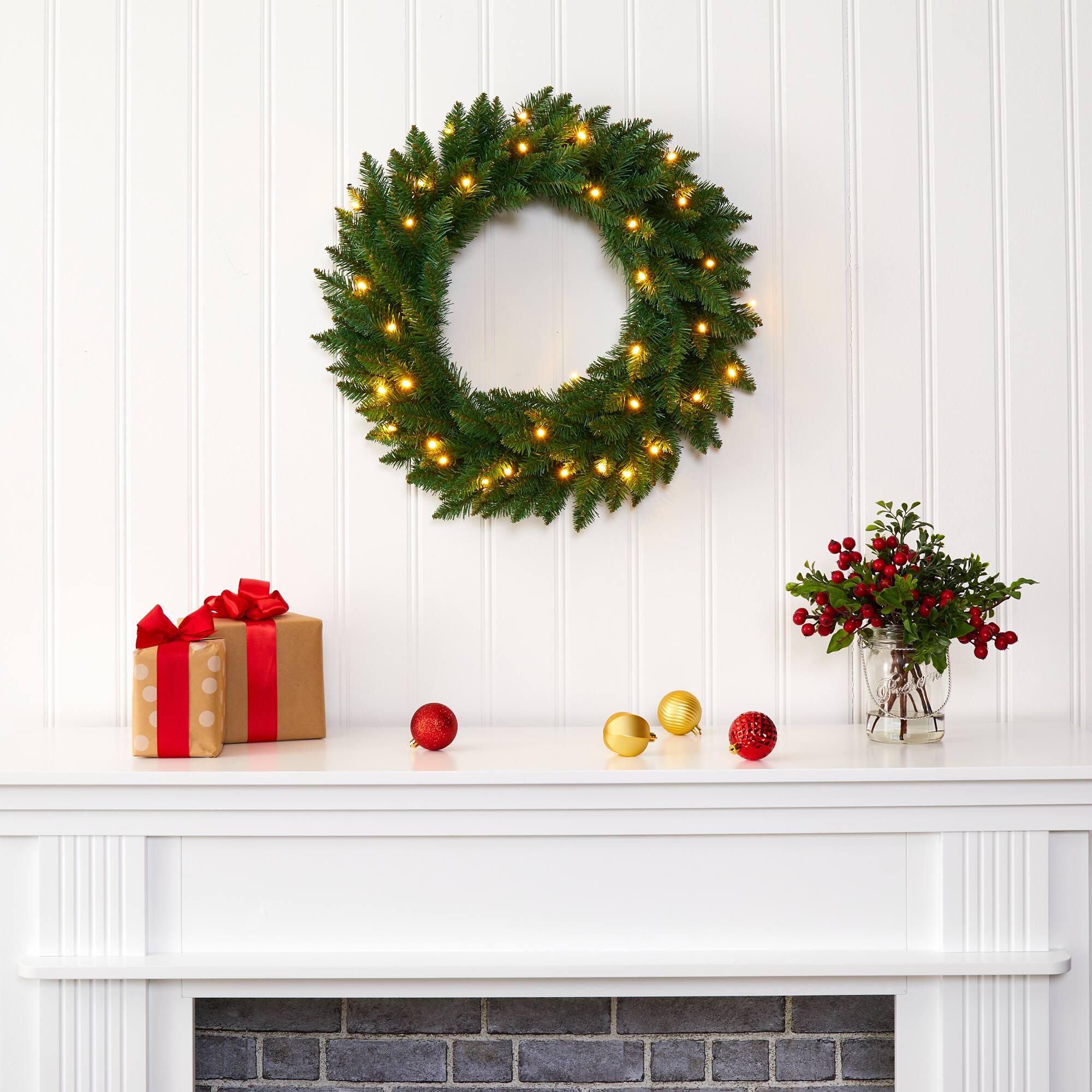 24" LED Green Pine Artificial Christmas Wreath